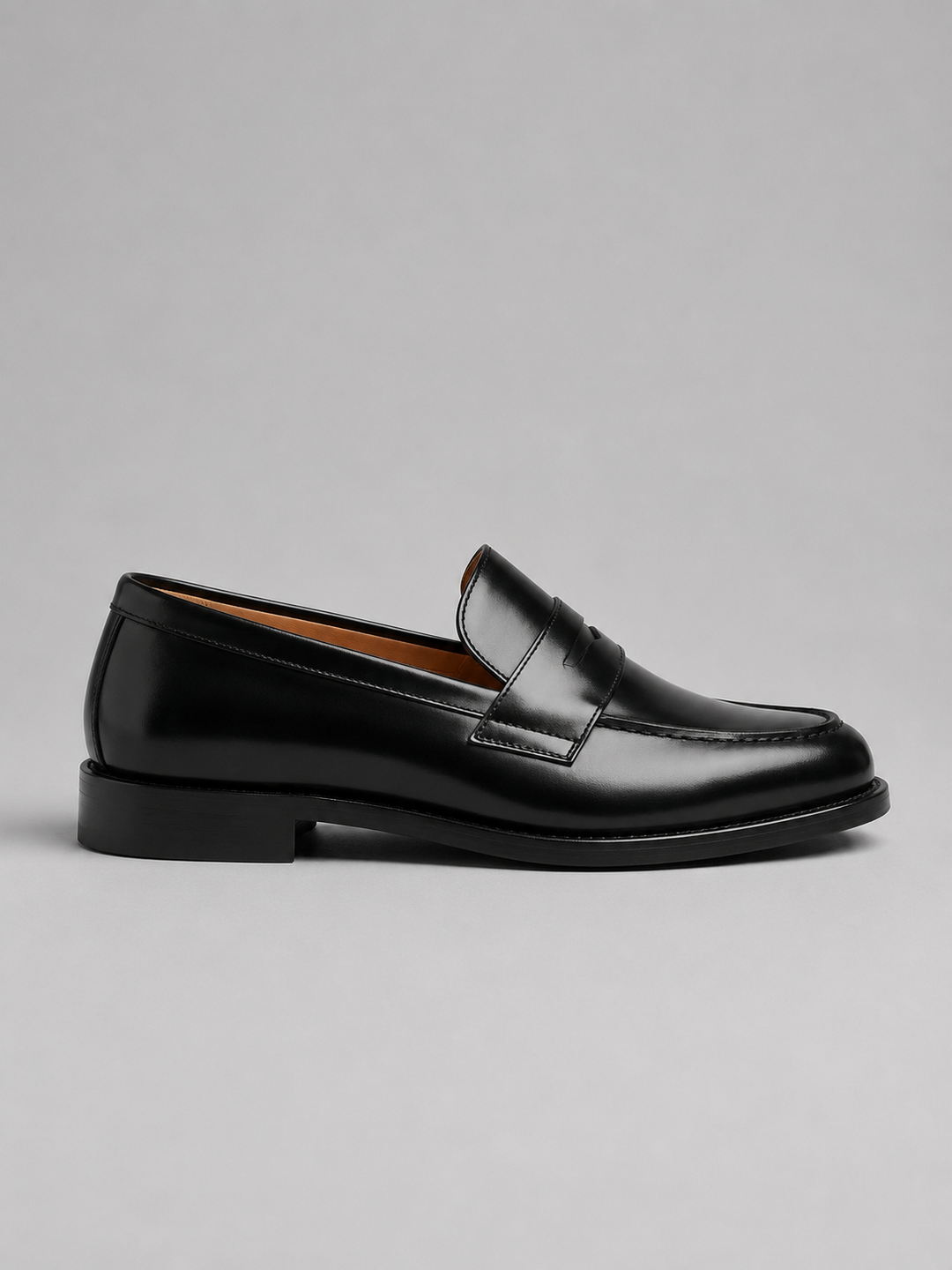 Men’s Penny Loafers with Classic Silhouette