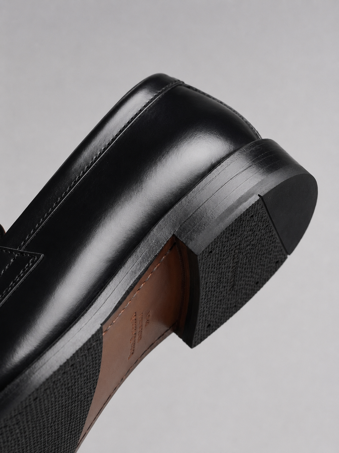 Men’s Penny Loafers with Classic Silhouette