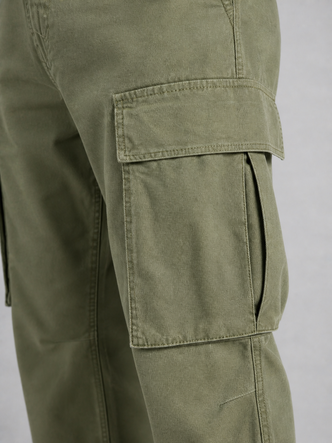 Men’s Relaxed Cargo Trousers with Pockets