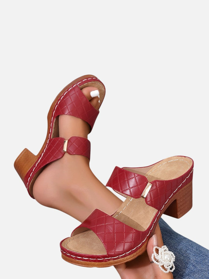 Women’s Block Heel Sandals with Quilted Look