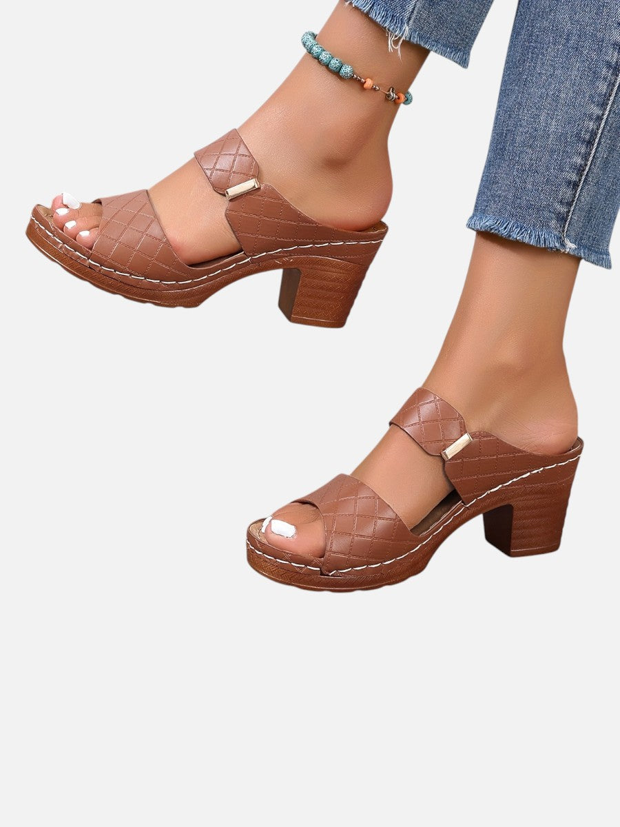 Women’s Block Heel Sandals with Quilted Look