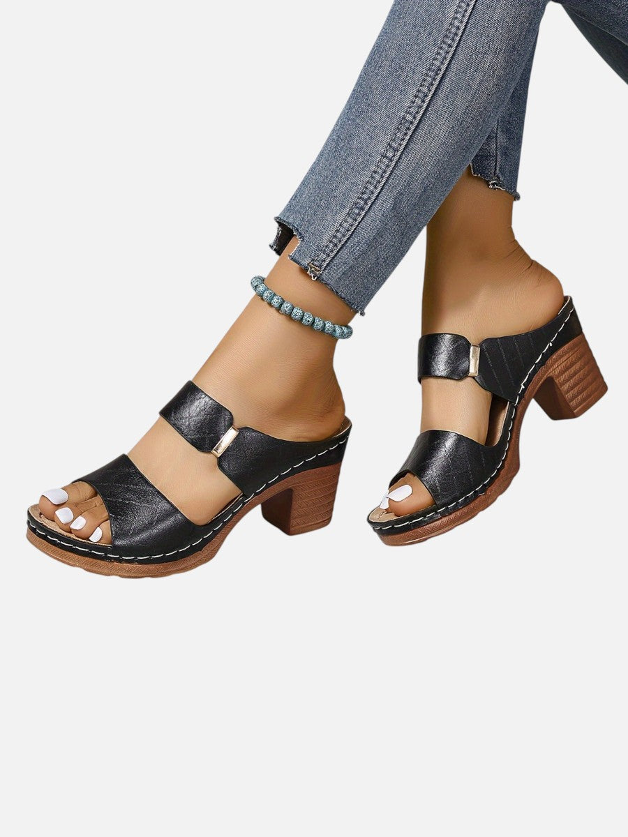 Women’s Block Heel Sandals with Quilted Look