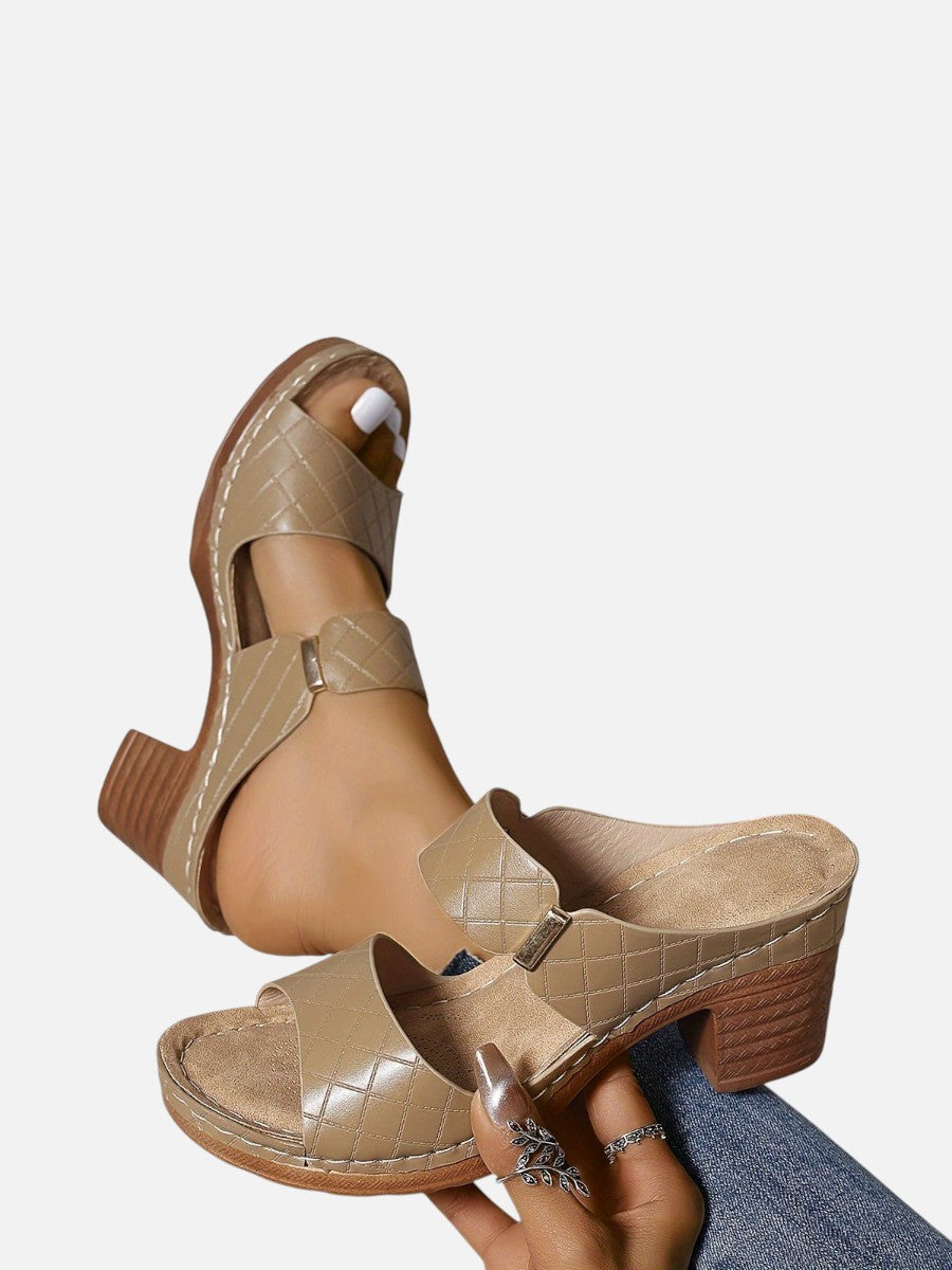 Women’s Block Heel Sandals with Quilted Look