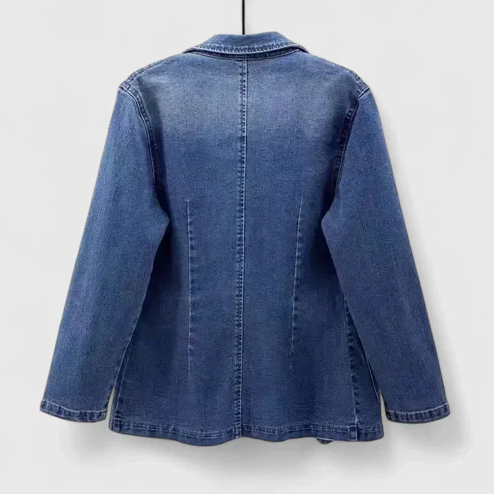 Women's Casual Denim Jacket with Clean Cut for City Strolls