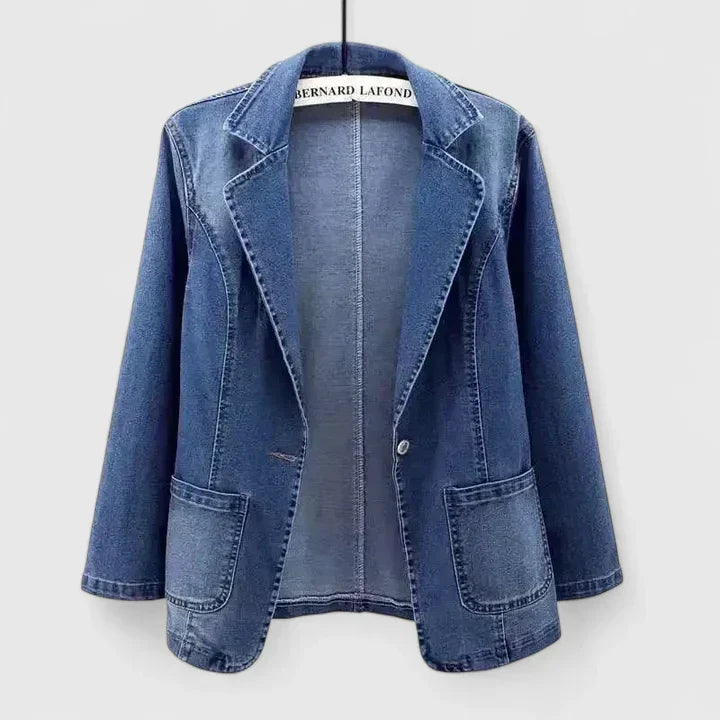 Women's Casual Denim Jacket with Clean Cut for City Strolls
