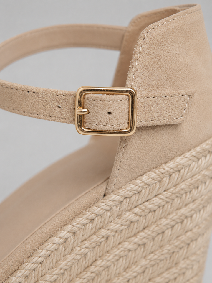 Women’s Closed Toe Sandals with Ankle Strap