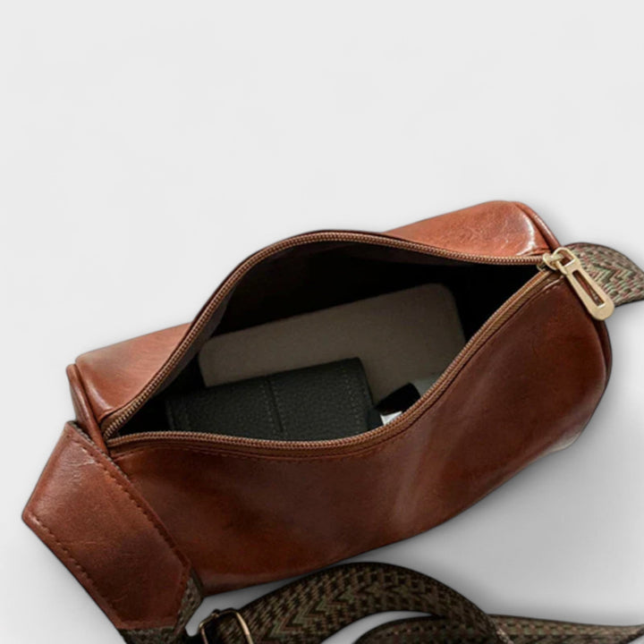 Women's Crossbody Bag with Vintage Charm for Everyday Use