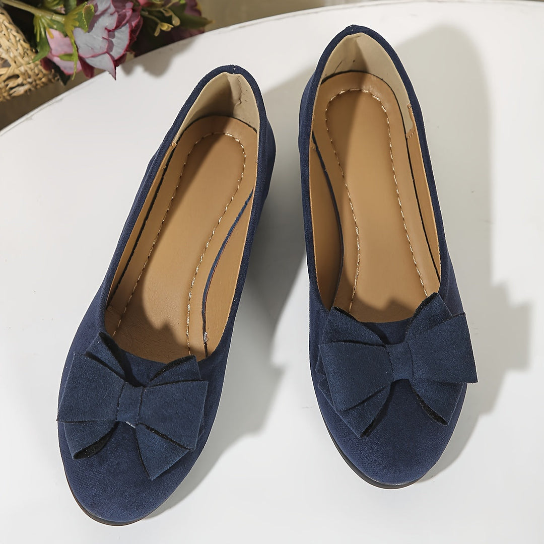 Women's Flats with Targeted Support for Everyday Wear