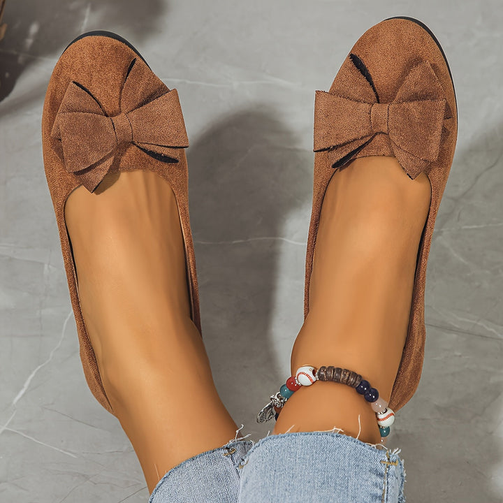 Women's Flats with Targeted Support for Everyday Wear