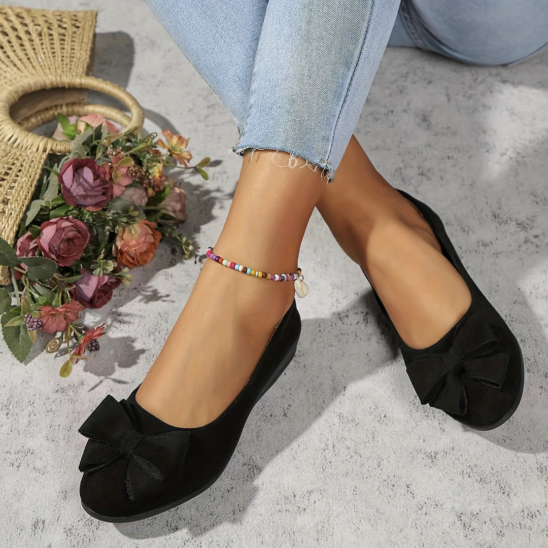 Women's Flats with Targeted Support for Everyday Wear