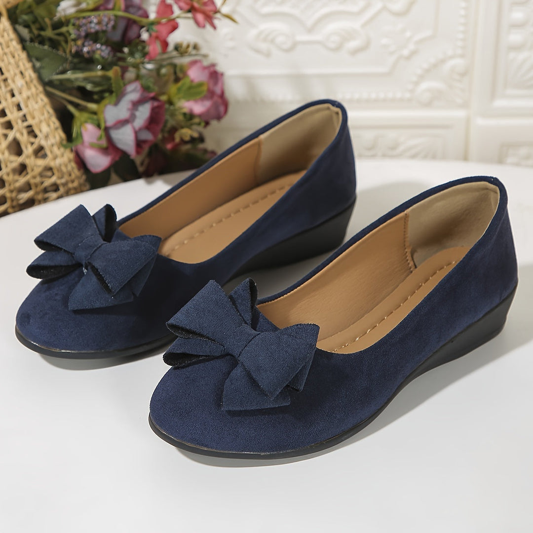 Women's Flats with Targeted Support for Everyday Wear