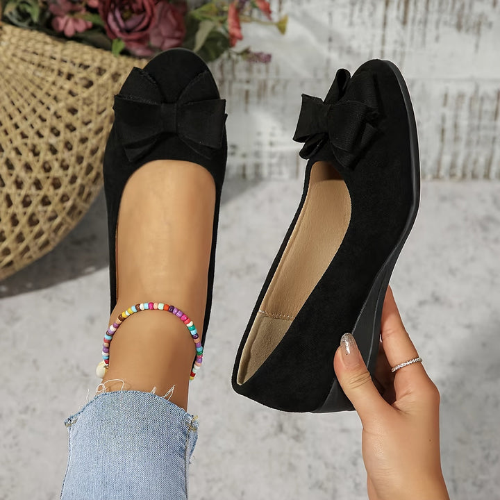 Women's Flats with Targeted Support for Everyday Wear