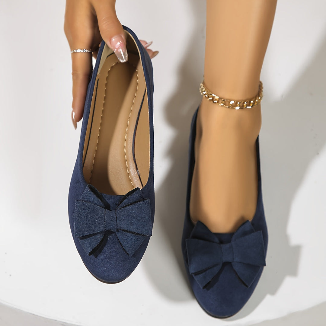 Women's Flats with Targeted Support for Everyday Wear