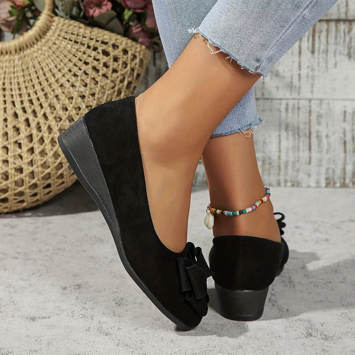 Women's Flats with Targeted Support for Everyday Wear