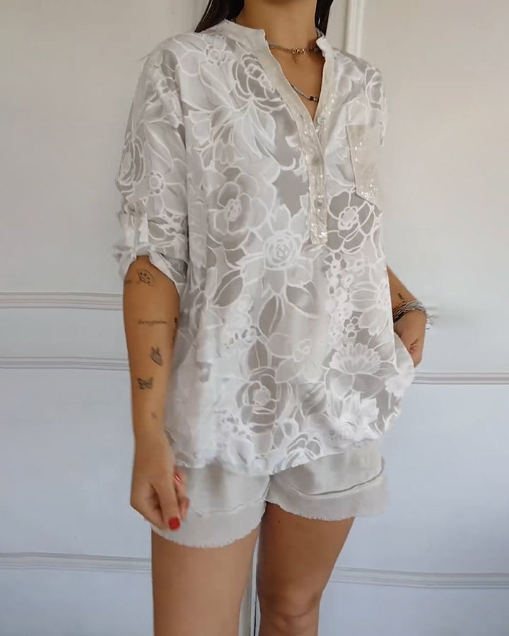 Women's Floral Blouse with Relaxed Fit for Casual Day Out