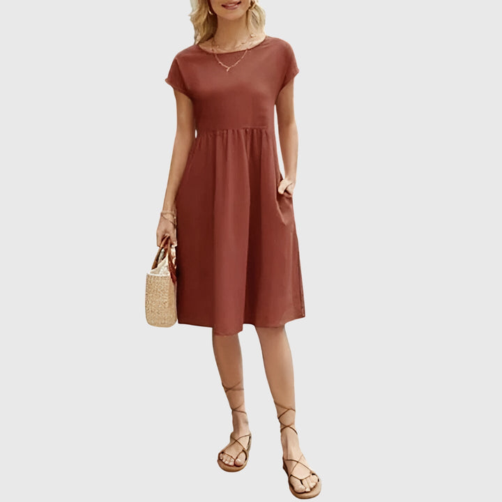 Women's Flowy Dress with Seam-free Silhouette for Daywear