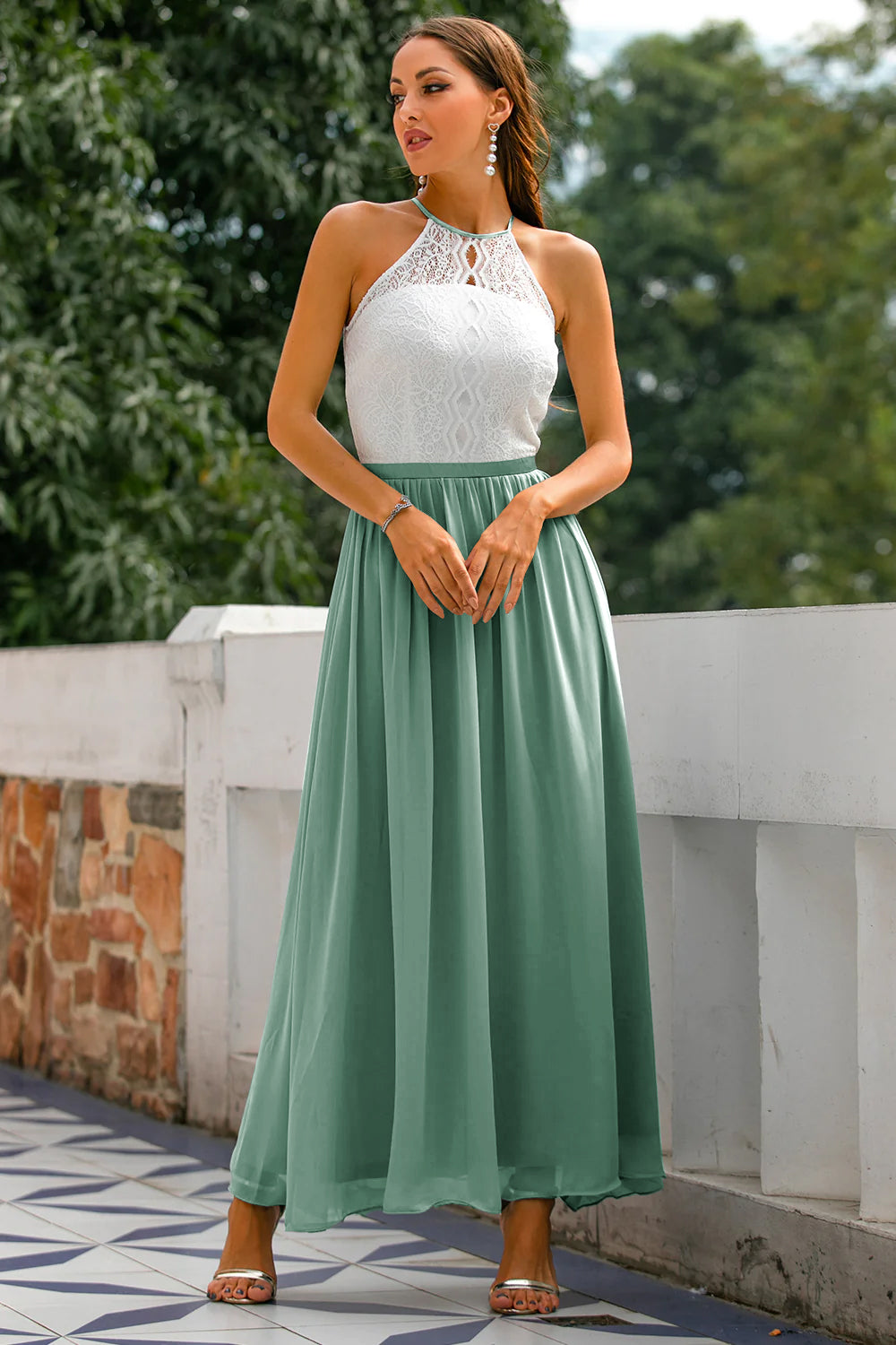 Women's Halter Maxi Dress with Flowing Skirt for Weddings
