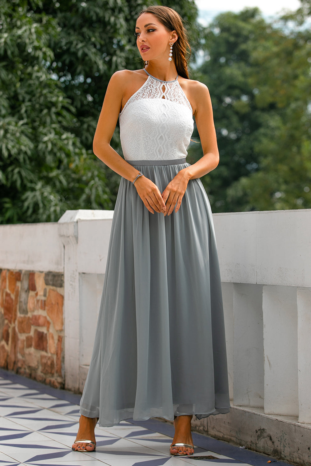 Women's Halter Maxi Dress with Flowing Skirt for Weddings