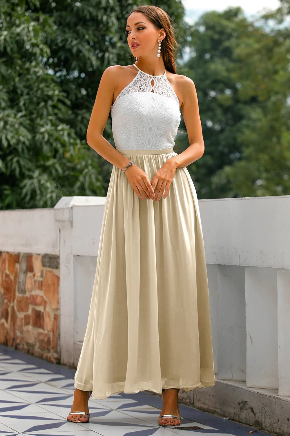 Women's Halter Maxi Dress with Flowing Skirt for Weddings