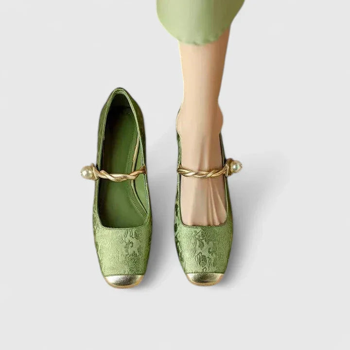 Women's Mary Jane Shoes with Pearl Strap for Everyday Wear