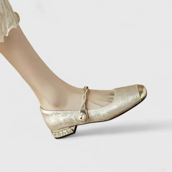 Women's Mary Jane Shoes with Pearl Strap for Everyday Wear