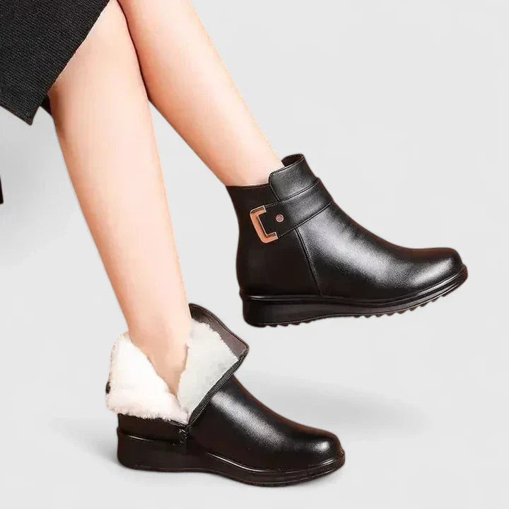 Women's Orthopaedic Boots with Shearling for Winter