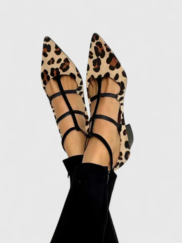 Women's Orthopaedic Heels with Distinctive Heel Design for Work