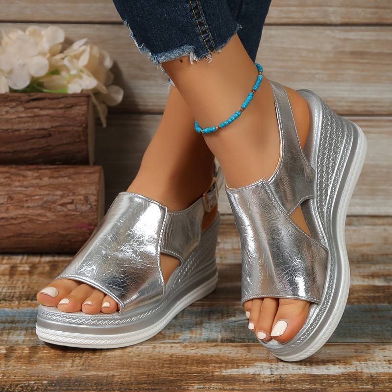 Women's Orthopaedic Sandals with Contoured Lift for Daywear