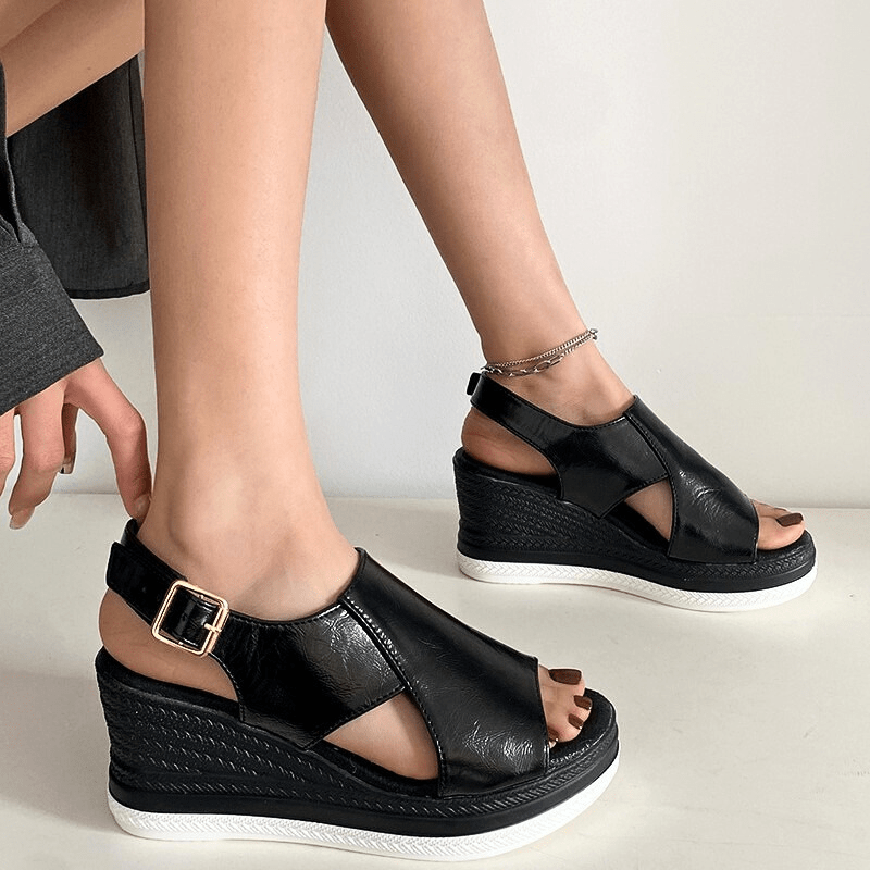 Women's Orthopaedic Sandals with Contoured Lift for Daywear
