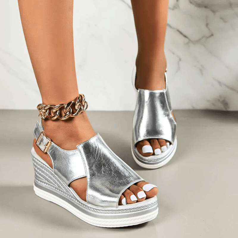 Women's Orthopaedic Sandals with Contoured Lift for Daywear