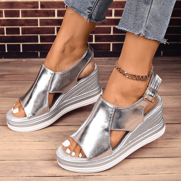 Women's Orthopaedic Sandals with Contoured Lift for Daywear