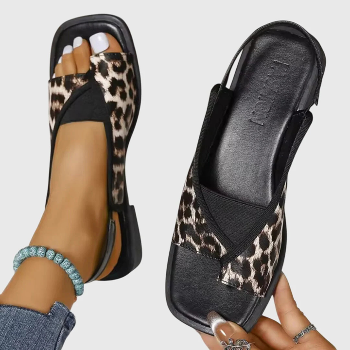 Women's Orthopaedic Sandals with square head for beach days