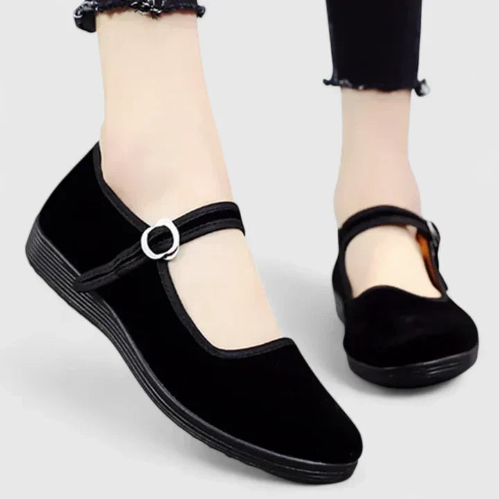 Women's Orthopaedic Shoes with Arch Support for All-Day Wear