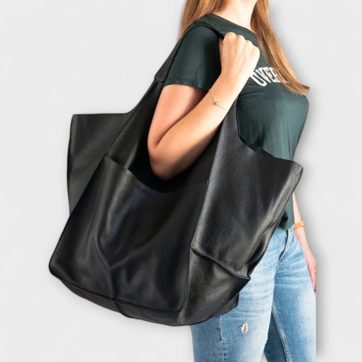 Women's Oversized Weekender Bag with Ample Space for Travel