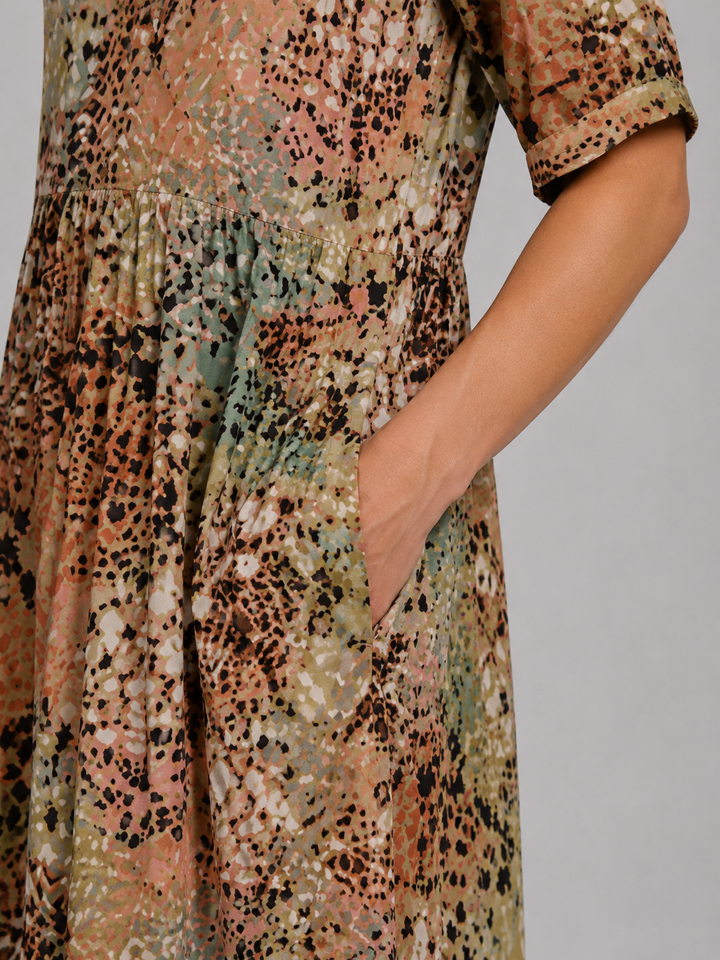 Women’s Printed V-Neck Midi Dress with Pockets