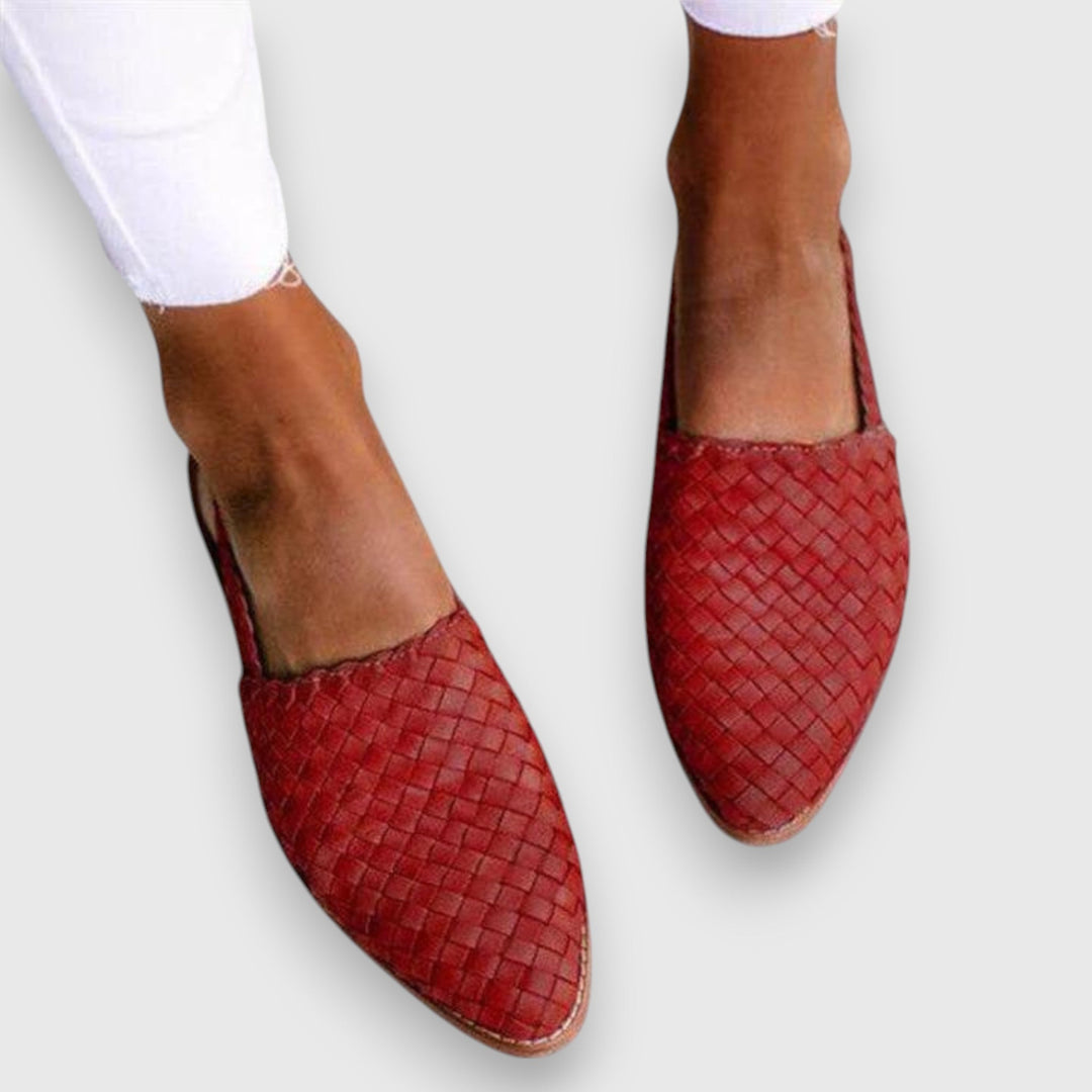 Women's Sandal with woven strap for everyday wear