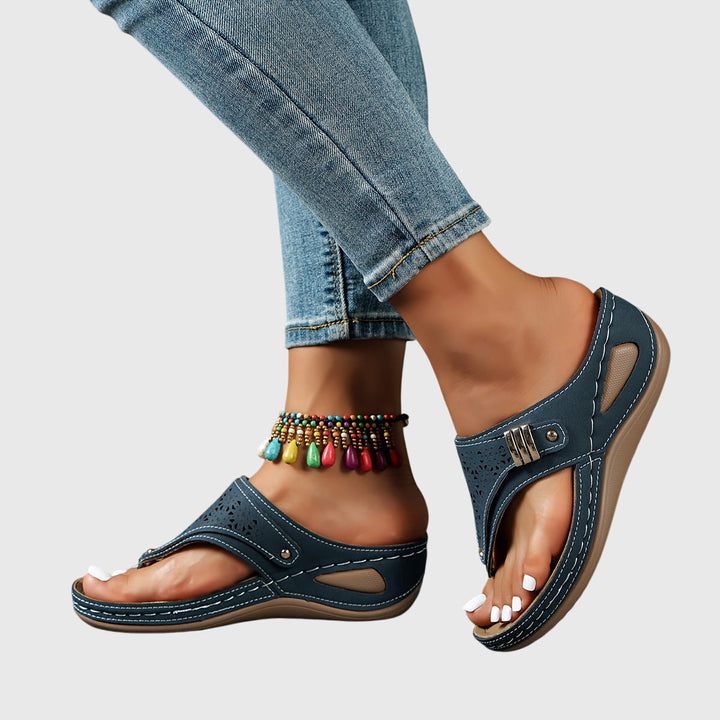 Women's Sandals with Beaded Anklet for Summer Outings
