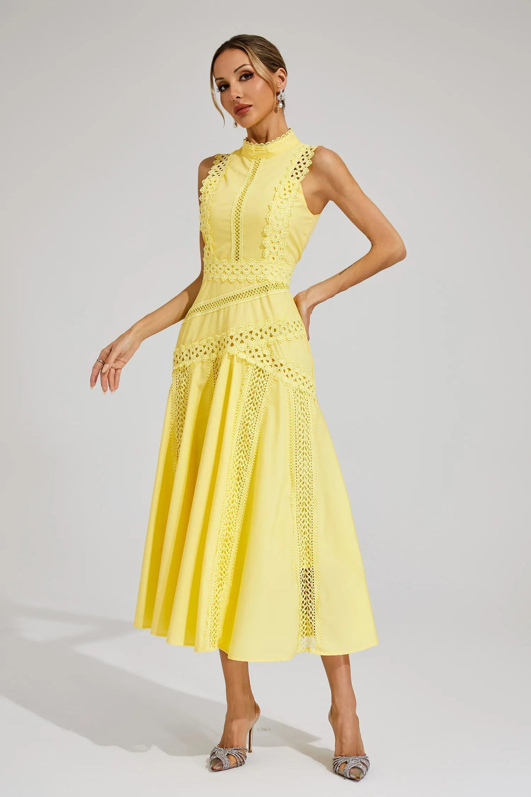 Women’s Sleeveless Lace Midi Dress with Silhouette