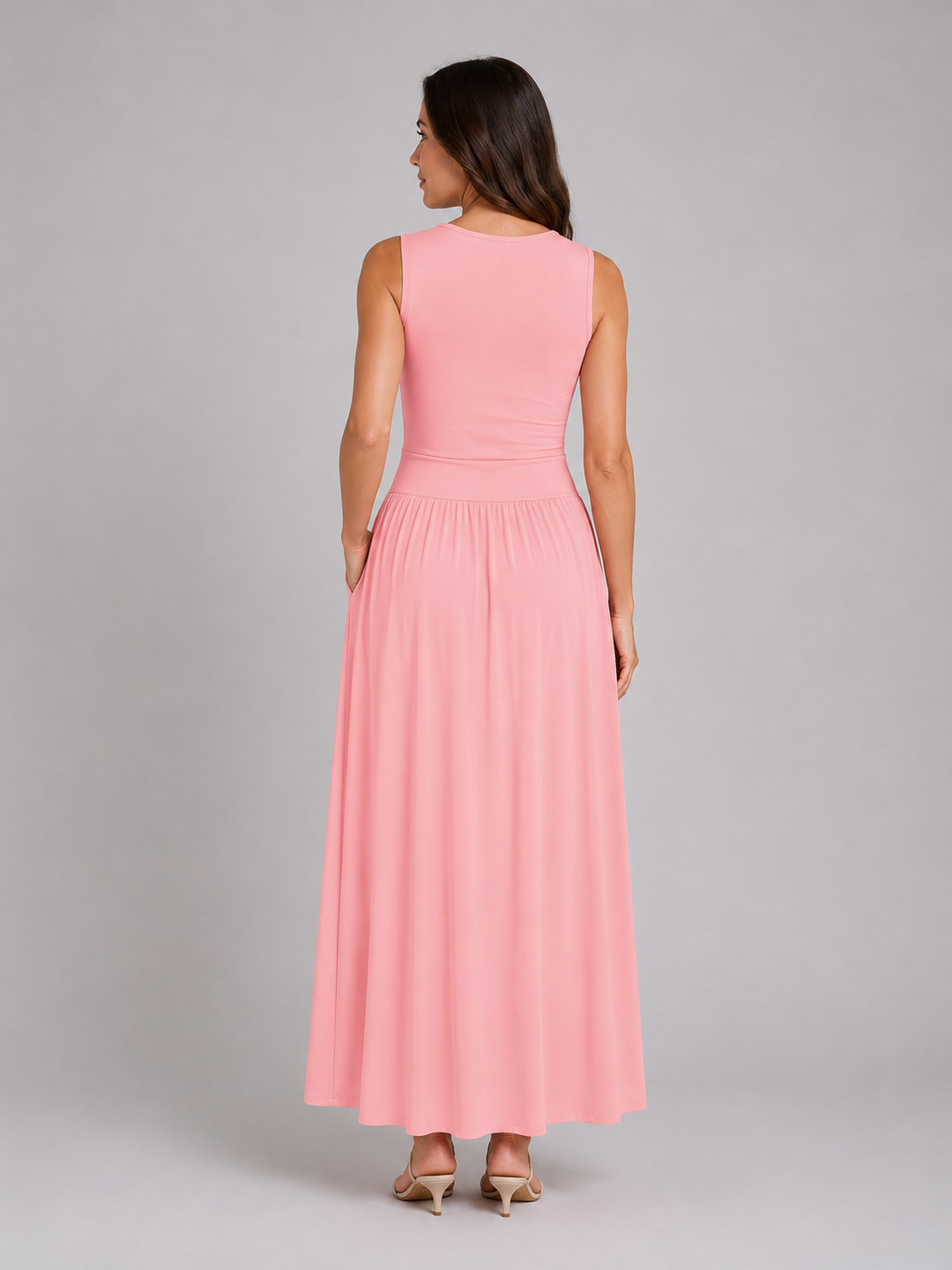 Women’s Sleeveless Maxi Dress with Ruched Waist