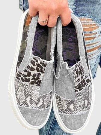 Women's Slip-On Shoes with Arch Support for All-Day Comfort