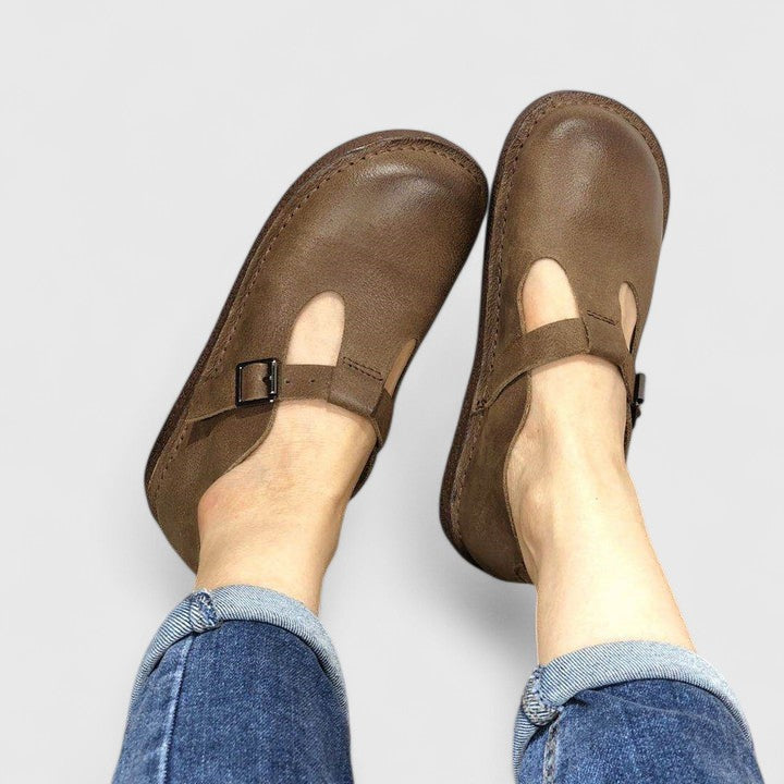 Women's Strap Shoes with Classic Design for Smart Casual