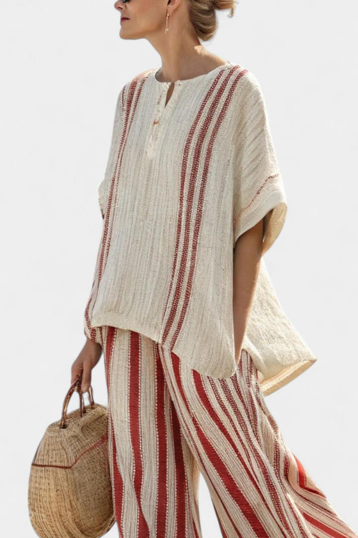 Women's Textured Top &amp; Linen Trousers for Coastal Days