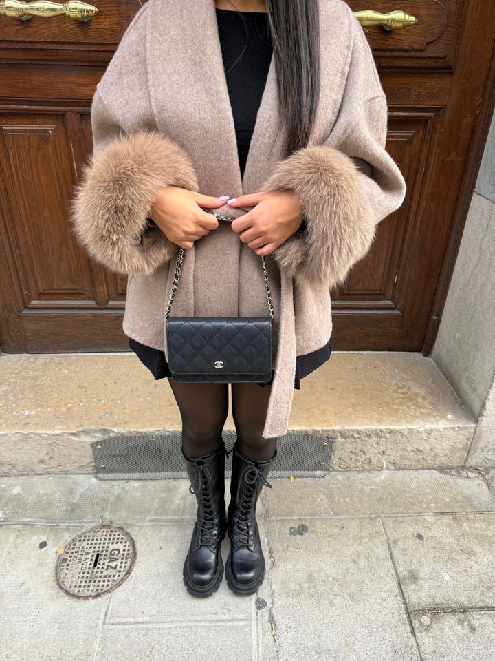 Women's Winter Coat with Faux-Fur Trim for Elegant Warmth