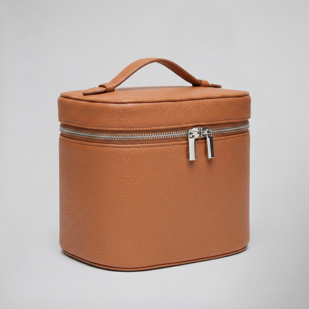 Women’s Leather Vanity Case - Structured Wash Bag | Celestiella